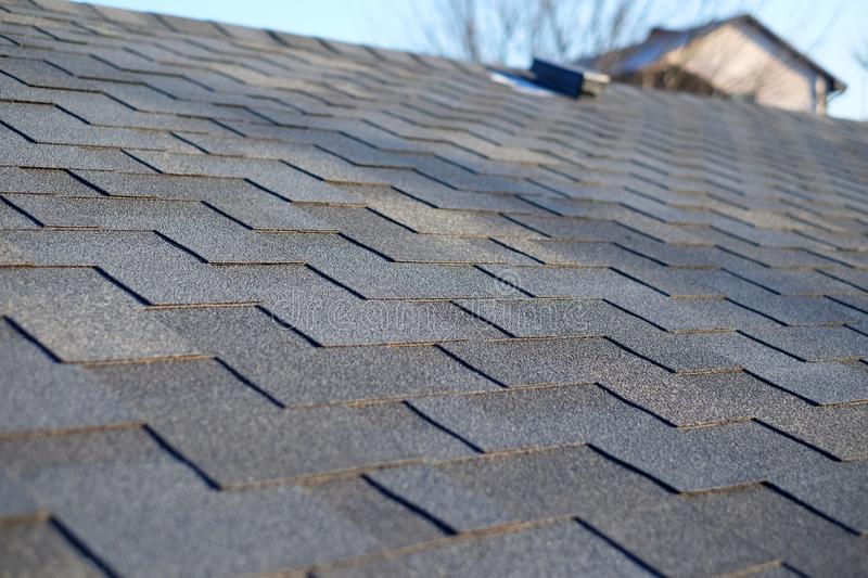 Ремонт и изграждане на покриви с битумни керемиди